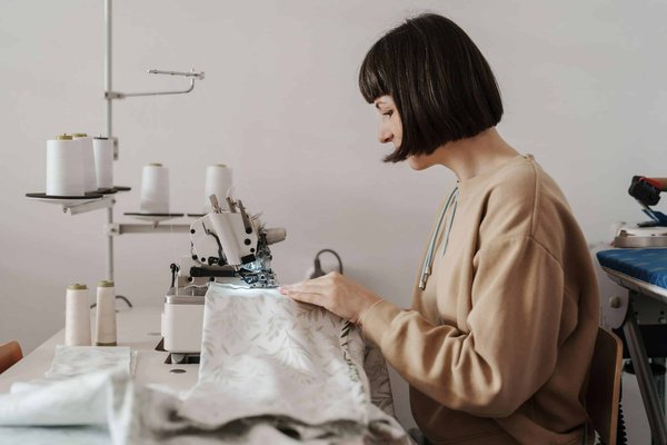 Choix de tissus et machines à coudre chez Verotex